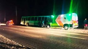 Personal de salud, Bomberos y seguridad Vial intervinieron en el hecho.