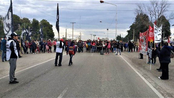 Jornada de lucha: levantaron los cortes en los accesos 