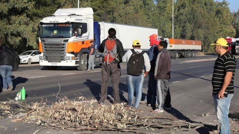 Los municipales de Plaza Huincul reclaman un aumento salarial del 35%.&nbsp;