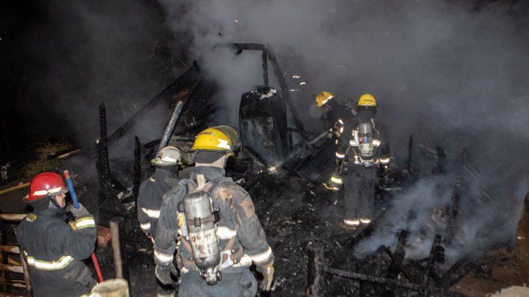 Un incendio destruyó una casilla en  San Martín