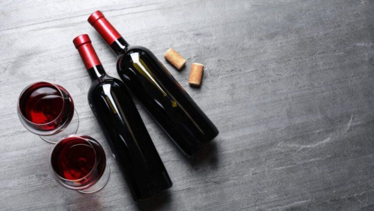 Elementos de botellas que prometen calidad