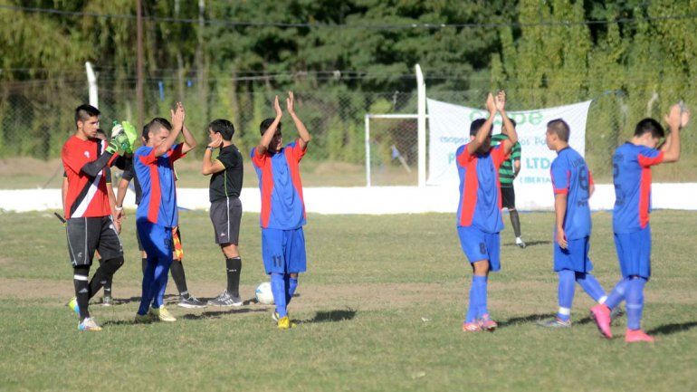 Los Canales ganó en su casa y
