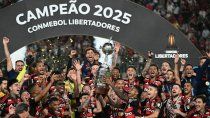 quien es el jugador que compro flamengo en el pase mas caro de la historia de america quien es el jugador que compro flamengo en el pase mas caro de la historia de america