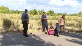 La víctima fue atacada cuando circulaba en bicicleta por una calle rural de Allen. Foto: AN Allen. | LM Neuquen La víctima fue atacada cuando circulaba en bicicleta por una calle rural de Allen. Foto: AN Allen.