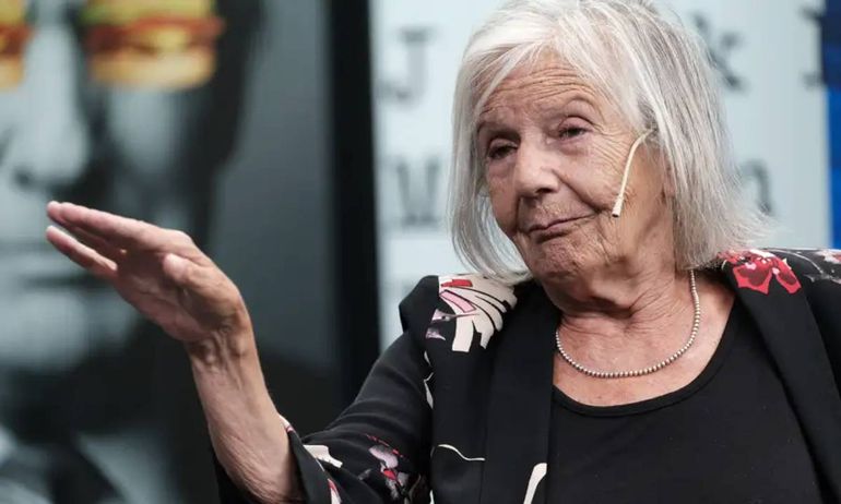 La prima de Beatriz Sarlo se sumó a la batalla legal.