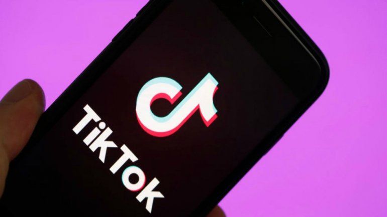 Psicóloga usa TikTok para hablar de salud mental 