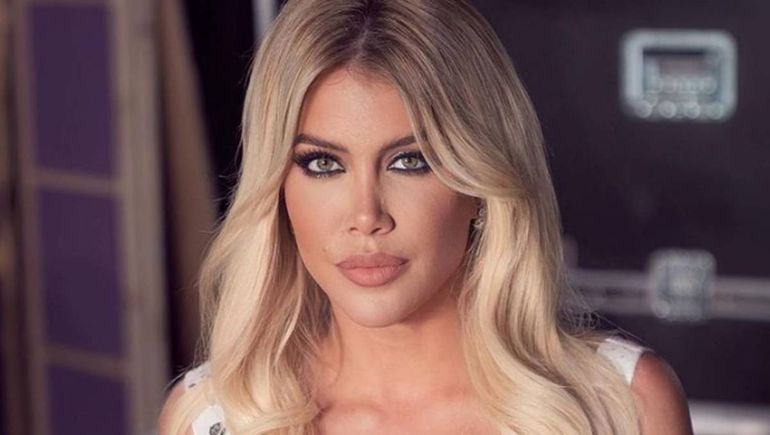 Cómo es la habitación en la que duerme Wanda Nara con vista a la cancha de River