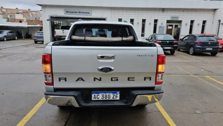 La Ford Ranger estaba en la localidad de Monte Caseros