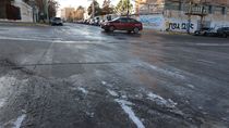 en fotos, el dia mas frio del ano en neuquen: 8 grados bajo cero, con calles congeladas y derrapes en fotos, el dia mas frio del ano en neuquen: 8 grados bajo cero, con calles congeladas y derrapes