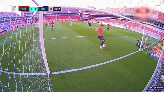 Rojo vs. Godoy Cruz: insólito blooper terminó en gol en contra