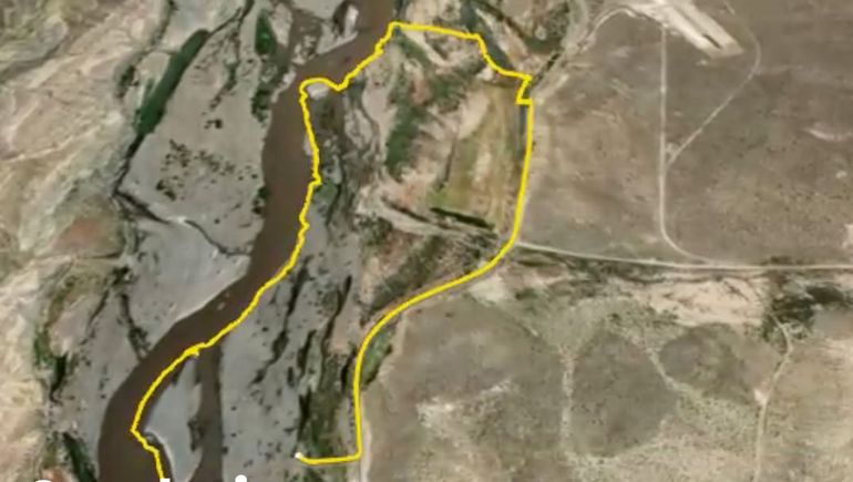 Crece la angustia en Chos Malal tras intenso rastrillaje para dar con la mujer desaparecida en el río Neuquén