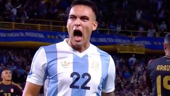 Argentina sacudió la noche con un golazo de Lautaro Martínez y le gana a Perú