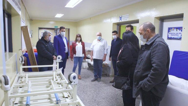 La Legislatura entregó 17 camas ortopédicas al Castro Rendón