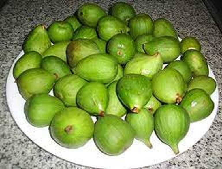 Los higos aparecen en un período corto de tiempo en verano. Son ideales para dulces y mermeladas. Los higos aparecen en un período corto de tiempo en verano. Son ideales para dulces y mermeladas.