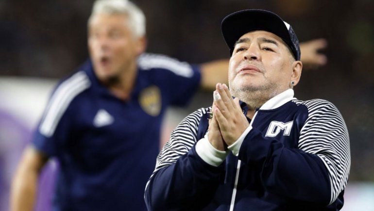 Se picó con el psicólogo de Maradona: habló y lo atacaron