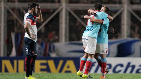 El segundo tiempo fue todo de Arsenal, que se llevó un triunfazo para demostrar por qué es revelación.