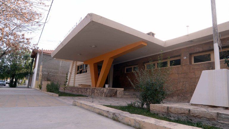 Centenario: pibes de 12 años matan y empalan a un perro