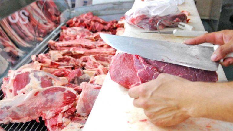 Gobierno y supermercados acordaron congelar precios en la carne