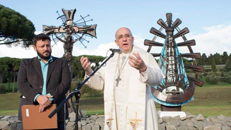 Llega a Neuquén una virgen bendecida por el Papa Francisco