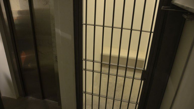 Un detenido chileno se fugó limando los barrotes de la celda