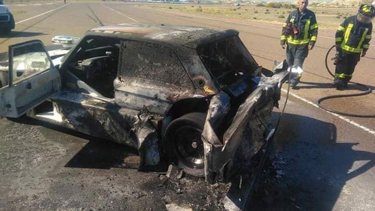 Un especular accidente marcó el regreso del automovilismo a Chubut luego de la cuarentena.