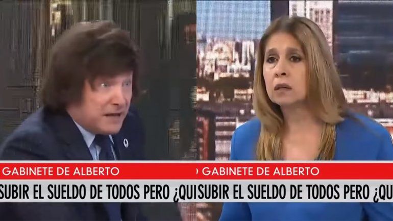 Javier Milei, más violento en la TV: Dame mi iPad, quiero humillarla públicamente