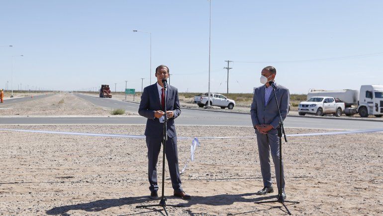 Omar Gutiérrez en la inauguración de la obra en la Ruta 51.