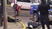 violento robo y espectacular persecucion en barrio confluencia: dos detenidos con prision preventiva