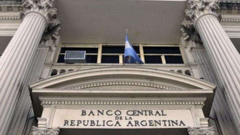 Cae crédito bancario por suba de tasas de interés