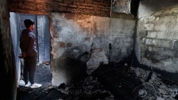 narcos quemaron vivo a un carpintero en su casa narcos quemaron vivo a un carpintero en su casa