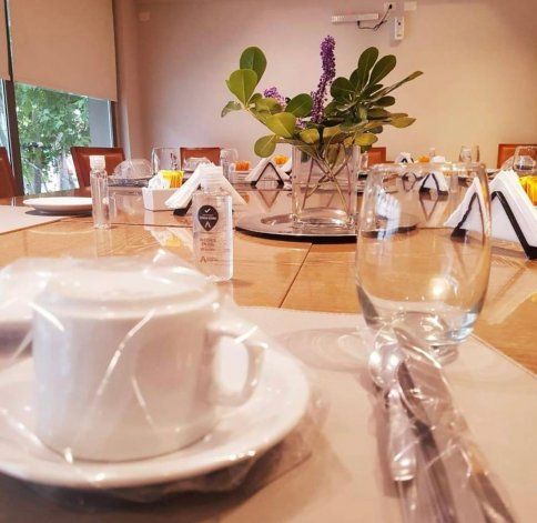 Agenda cultura: la merienda en el Hotel Comahue Business.