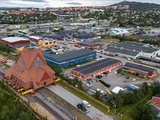 La iglesia de Kiruna, de 672,4 toneladas, es trasladada en agosto 2025 hacia su nuevo emplazamiento.
