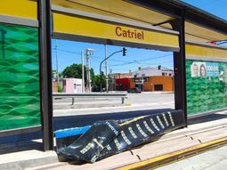 Los daños se registraron en la garita del Metrobús de Avenida del Trabajador y Catriel. Los daños se registraron en la garita del Metrobús de Avenida del Trabajador y Catriel.