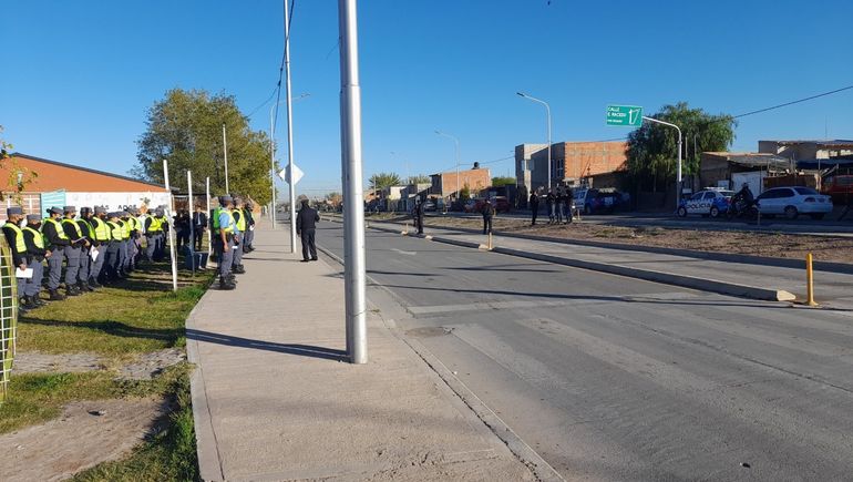 El complejo entorno familiar de la nena que escapó de su casa
