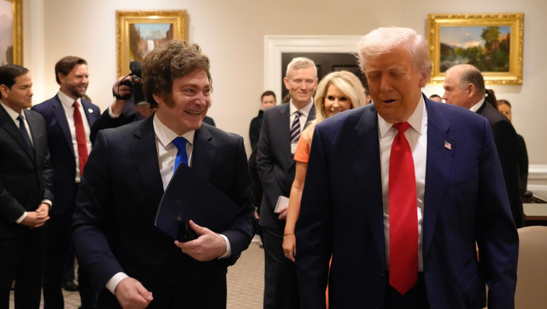 Donald Trump durante un acto en Washington, donde volvió a usar el lema “Make America Great Again”, símbolo de su segundo mandato. Donald Trump durante un acto en Washington, donde volvió a usar el lema “Make America Great Again”, símbolo de su segundo mandato.