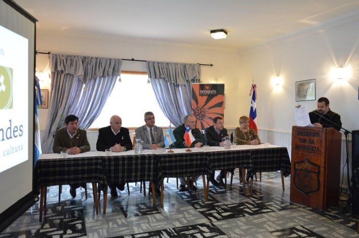 Buscan agilizar el tránsito de los turistas por los pasos fronterizos