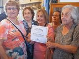 En el centenario se entregaron distinciones a trabajadores que pasaron por el hospital de Allen. 