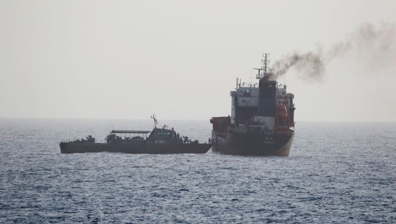 Irán incauta un buque petrolero y crece la tensión con EE.UU.