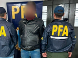 Detuvieron a un hombre por amenazar de muerte a Patricia Bullrich: los violentos mensajes que escribió