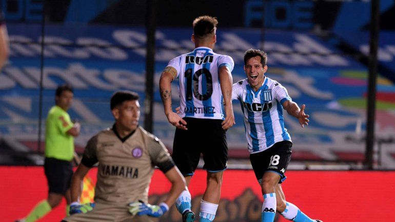 El festejo de Solari con Lautaro