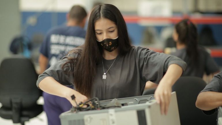 TecnoRAEE, una cooperativa de residuos electrónicos muy especial