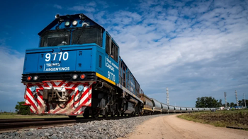 El Tren Norpatagónico busca conectar Bahía Blanca con Añelo tras años de abandono.