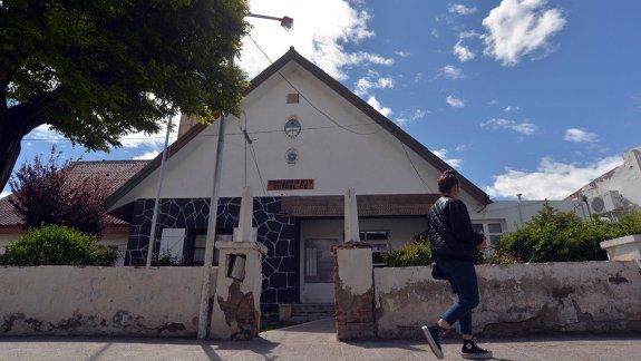 Buscan saber cómo murió el joven hallado en el techo