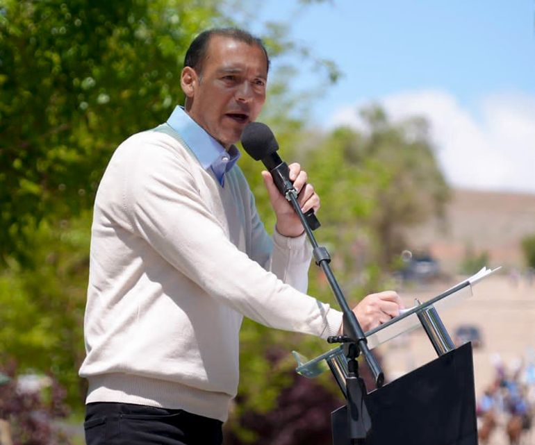 El Gobierno provincial firmó el decreto para la consulta mapuche