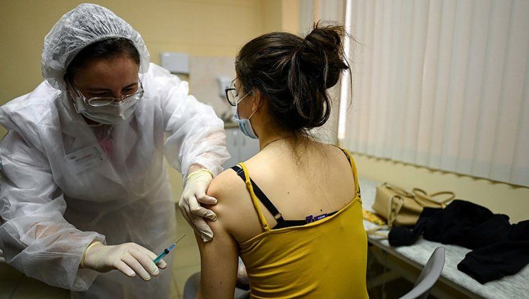 Covid-19: Rusia ya empezó a vacunar a los grupos de riesgo
