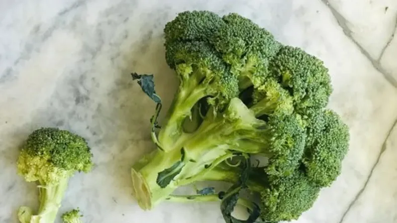 Ni hervido ni crudo: la forma correcta de cocinar brócoli sin eliminar sus vitaminas | LM Neuquen Ni hervido ni crudo: la forma correcta de cocinar brócoli sin eliminar sus vitaminas