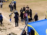 Violenta agresión a Luis Ventura mientras dirigía a Victoriano Arenas