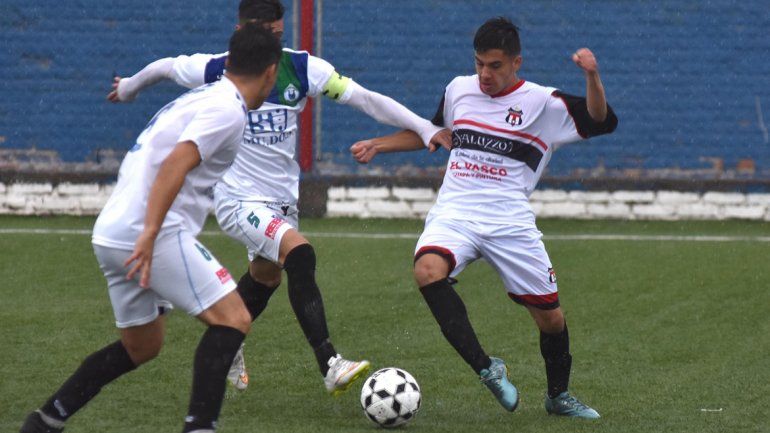 Maronese superó al Funebrero y lidera el grupo 1 con puntaje ideal.