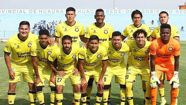 Por la crisis, club peruano despidió al plantel completo