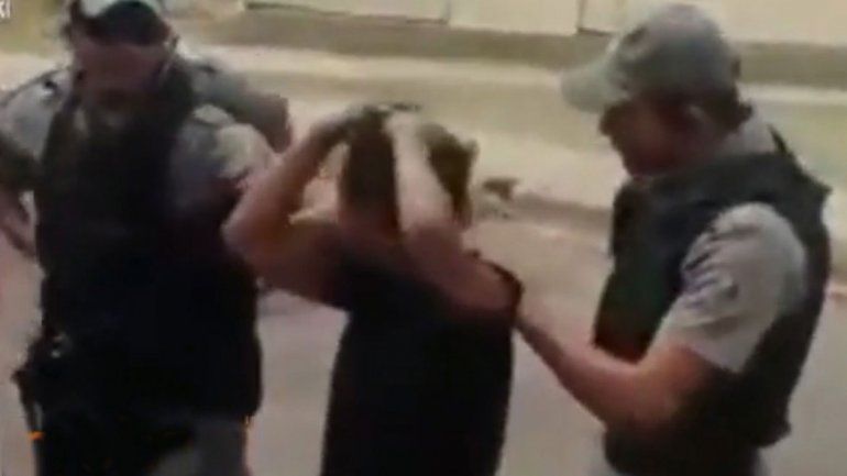 El acusado se llama Kennedy Silva y fue detenido enseguida.